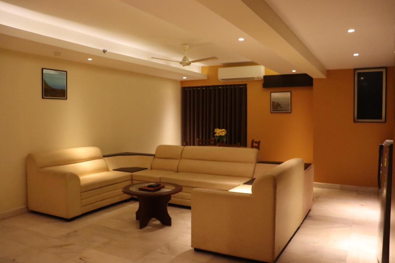 Hotel Madhuvan Serai Manipal Bagian luar foto