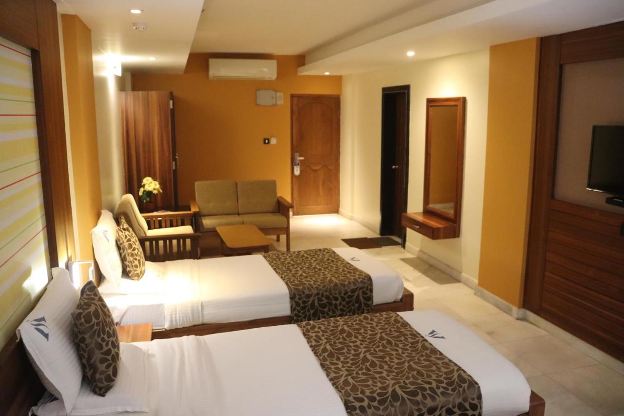 Hotel Madhuvan Serai Manipal Bagian luar foto
