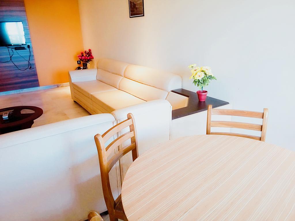 Hotel Madhuvan Serai Manipal Bagian luar foto