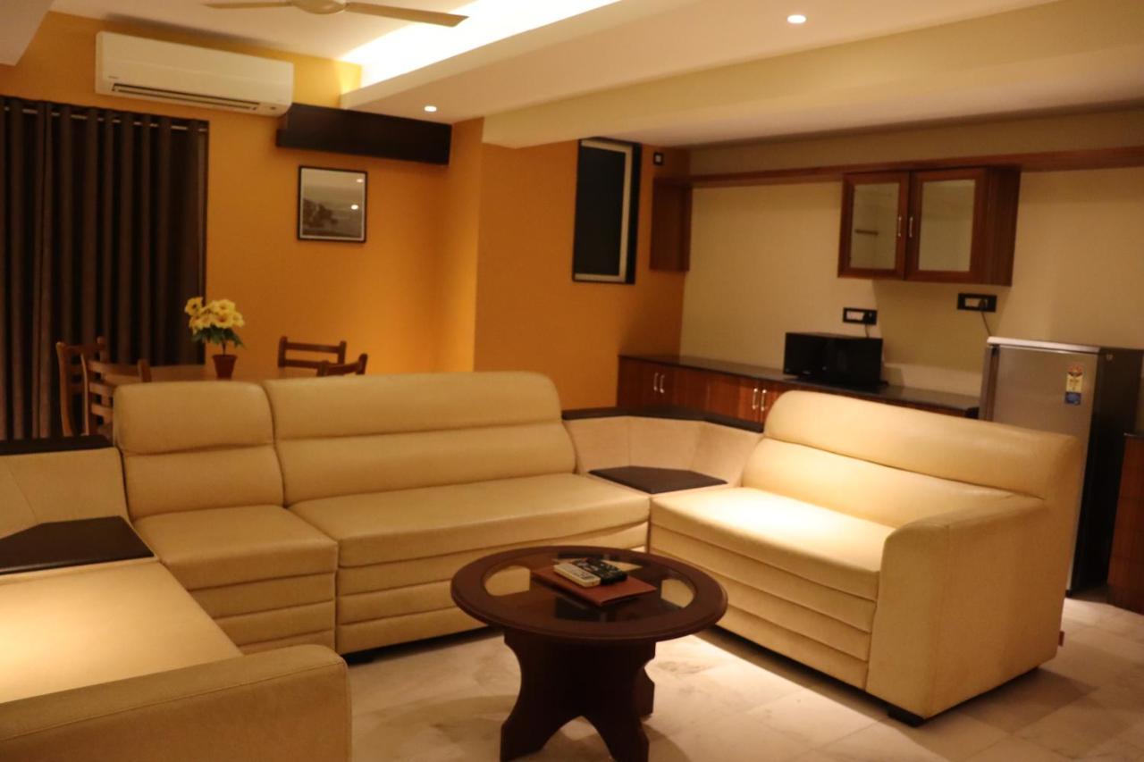 Hotel Madhuvan Serai Manipal Bagian luar foto