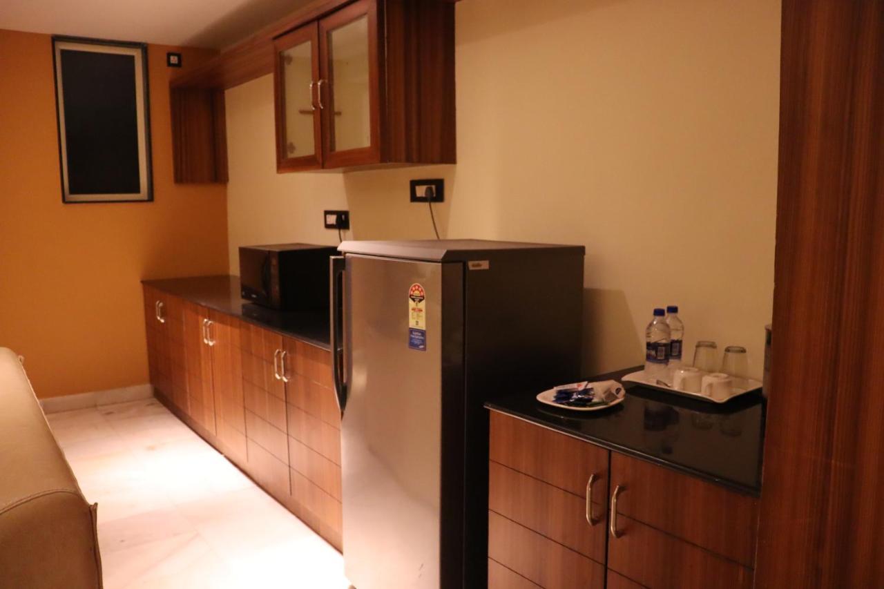 Hotel Madhuvan Serai Manipal Bagian luar foto