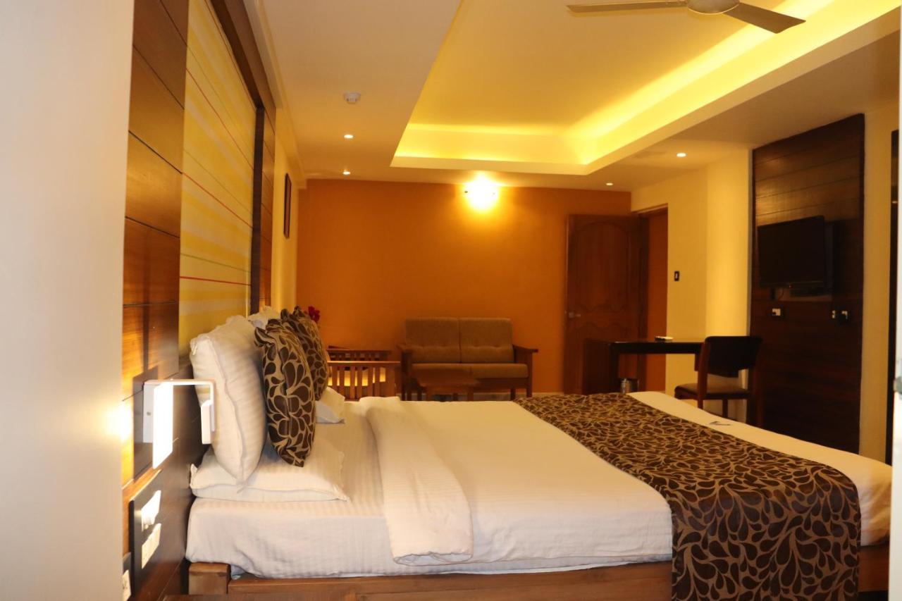 Hotel Madhuvan Serai Manipal Bagian luar foto